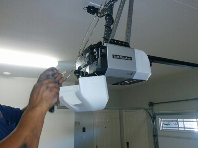 Tips in Buying a Garage Door Opener